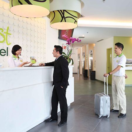 Zest Airport Jakarta By Swiss-Belhotel International Tangerang Kültér fotó