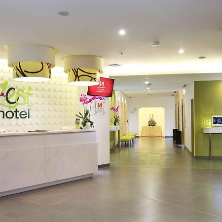 Zest Airport Jakarta By Swiss-Belhotel International Tangerang Kültér fotó