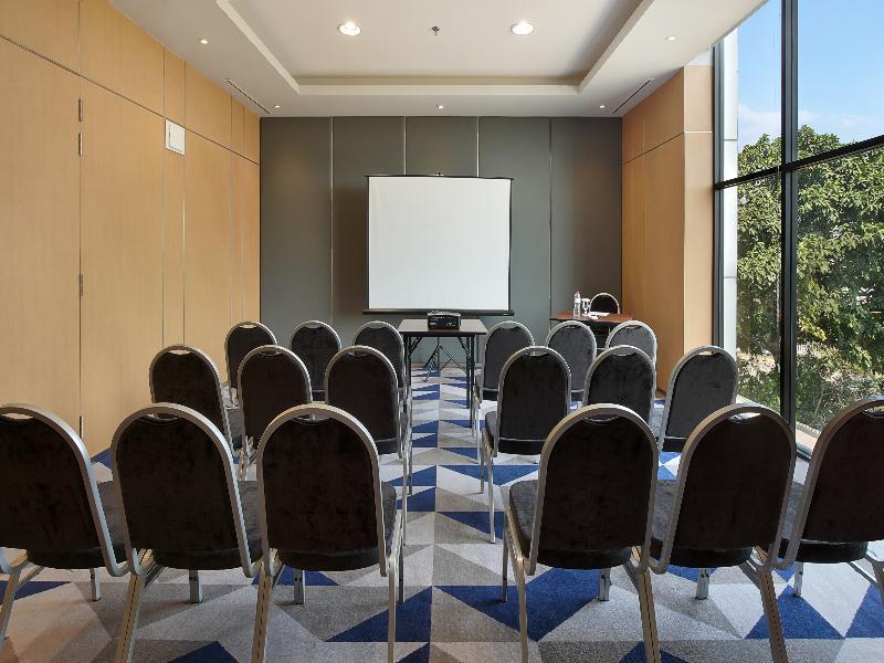 Zest Airport Jakarta By Swiss-Belhotel International Tangerang Kültér fotó