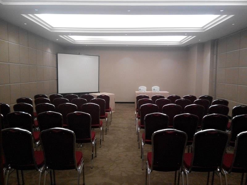 Zest Airport Jakarta By Swiss-Belhotel International Tangerang Kültér fotó