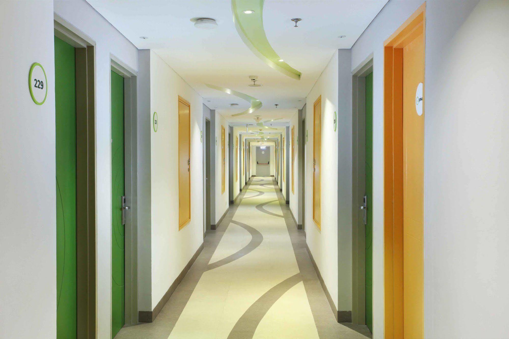 Zest Airport Jakarta By Swiss-Belhotel International Tangerang Kültér fotó